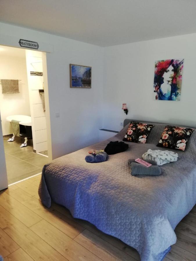 Apartment Melanie Hovmantorp Buitenkant foto